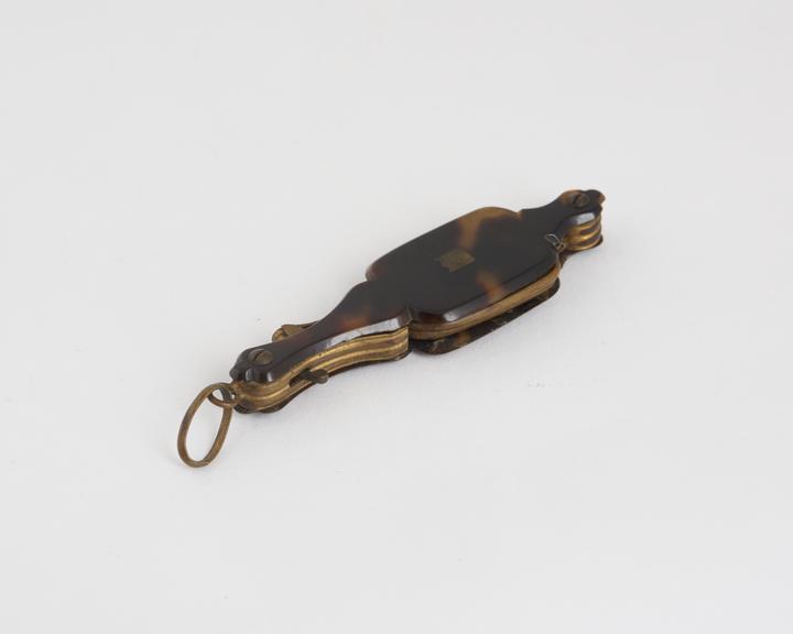 Hand, folding, spectacles, gilded brass and tortoiseshell