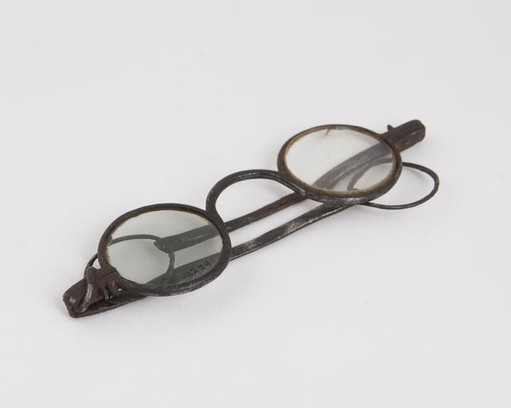 Straight spectacles, steel, corroded, repaired, English