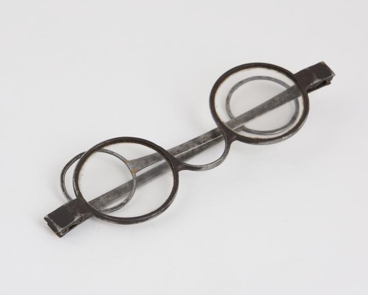 Straight spectacles, steel frame, English, 1750-1830