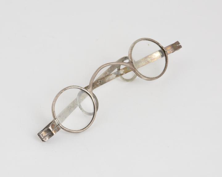 Straight spectacles, silver, hallmarked but no date or maker