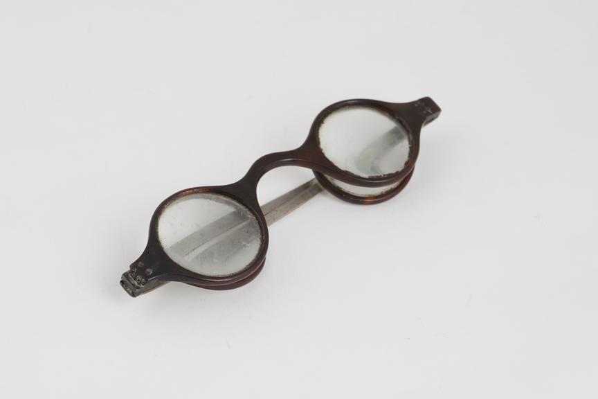 Spectacles, straight, double, tortoiseshell lens rims