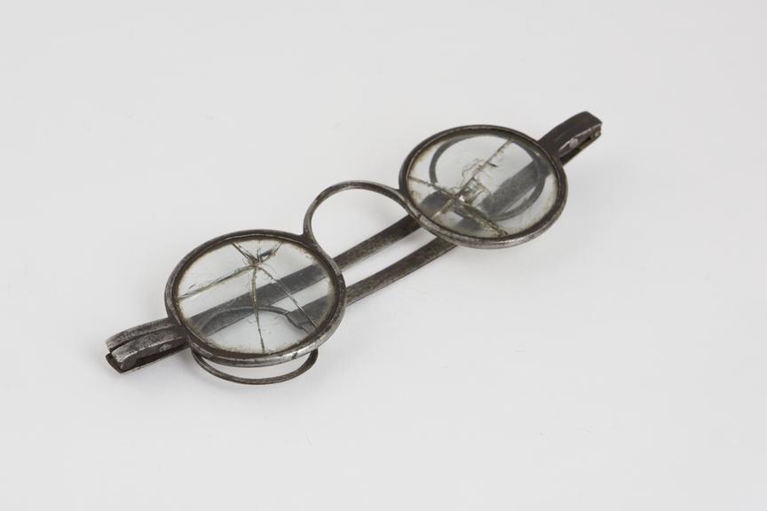 Straight spectacles, steel frame, English, 1750-1820