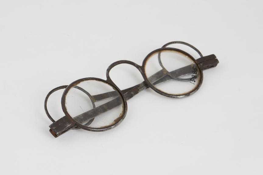 Straight spectacles, steel frame, English,1750-1830