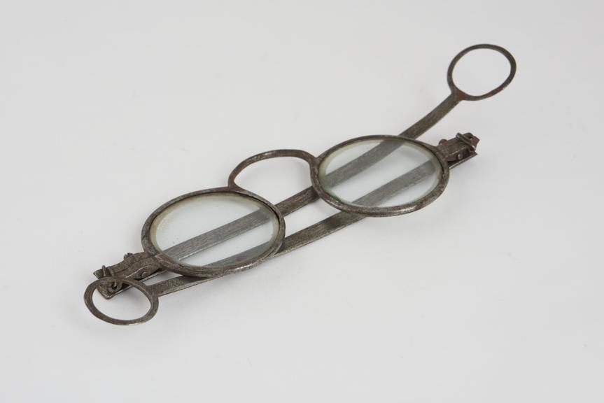 Straight spectacles, steel, Chinese, 1801-1900