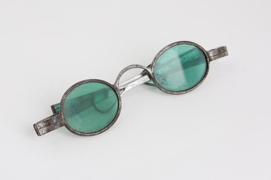 Transverse folding, tinted, spectacles, steel, English