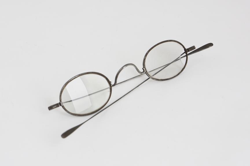 Spectacles, straight, steel wire, made by Troulan, Torquay