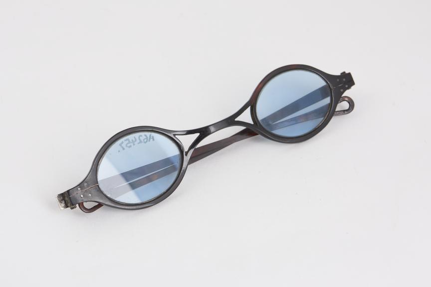 Spectacles, straight, tinted, tortoiseshell, silver hinges