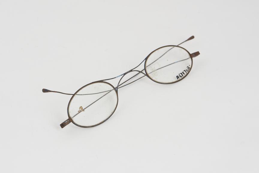 Spectacles, straight, blued steel wire, English, 1790-1890