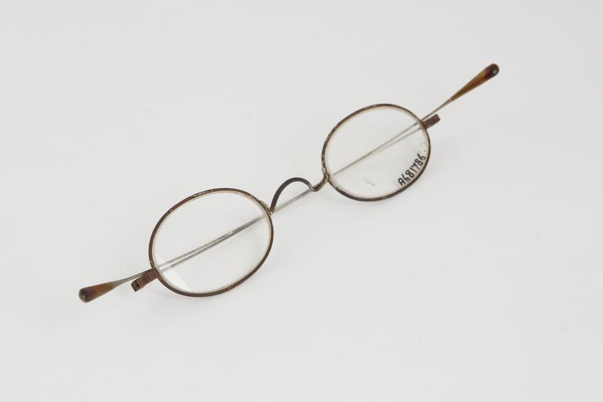 Spectacles, straight, steel wire, English, 1800-1880