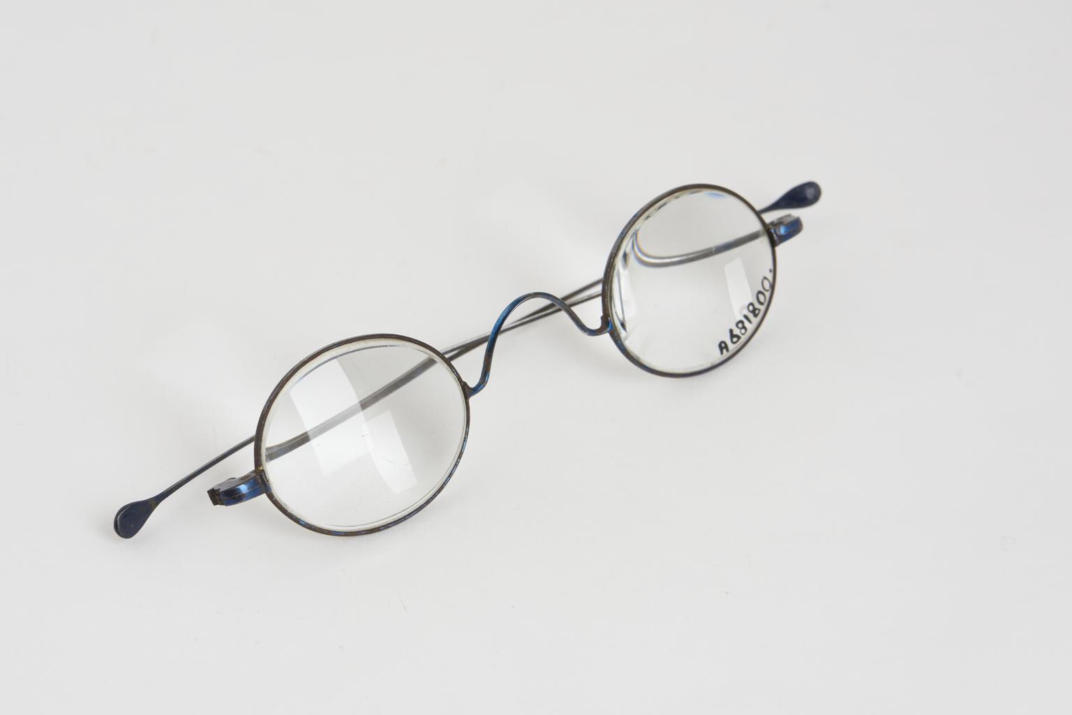 Simple Spectacle Straight spectacles | Science Museum Group Collection