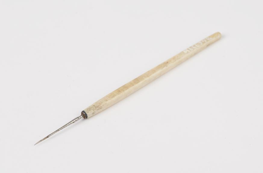 Ophthalmic needle, steel and ivory, by Mariaud of Paris