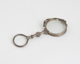 Hand, folding spectacles