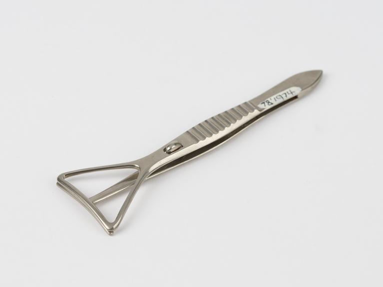 Entropium forceps, by Arnold and Sons, English, 1886-1928