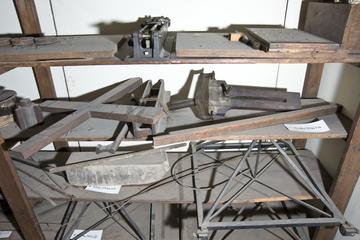 Wooden pattern, three projecting pieces, zinc covered between projections