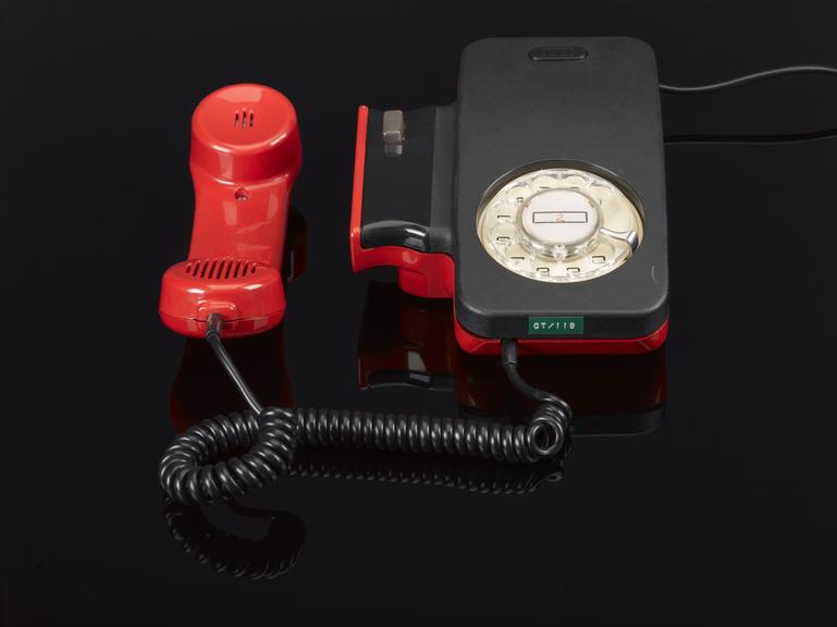 APA 8092 CT 119 telephone with dial, 1970-1979 | Science Museum Group ...