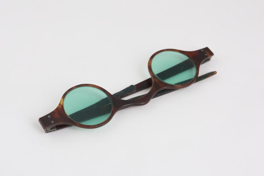 Spectacles, sunglasses, straight, tortoiseshell, silver hinges