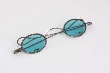 Straight sunglasses