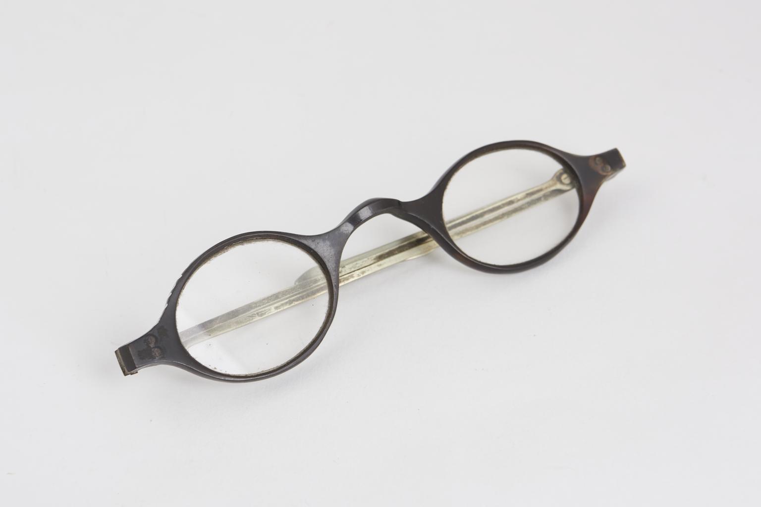 Spectacles Turned Turn pin spectacles | Science Museum Group Collection