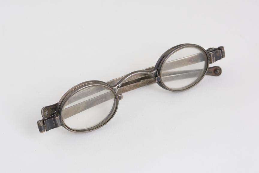 Turn pin spectacles, silver, double lenses