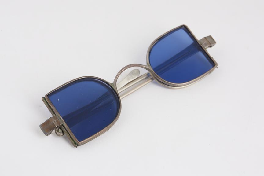 Turn pin sunglasses, double lenses, silver frame, signed TWP