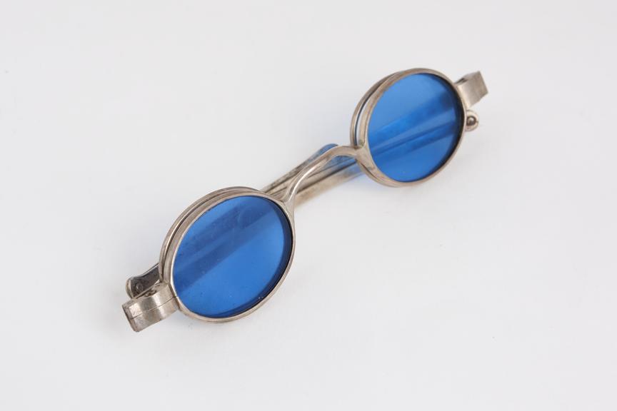 Turn pin spectacles-cum-sunglasses, silver, double lenses