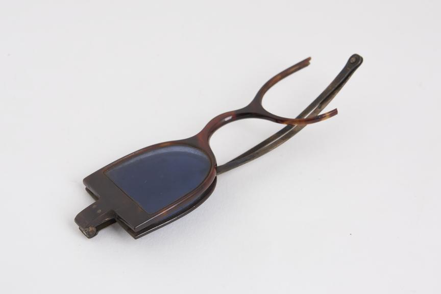 Spectacles Turned Eye preservers | Science Museum Group Collection