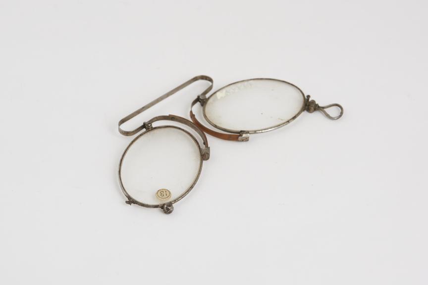 Spectacles, pince nez, folding, steel wire, English, 1830-1900