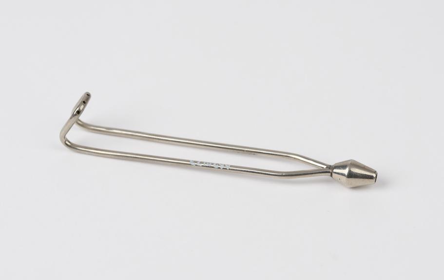 Eyelid retractor with irrigator, steel, nickel plated