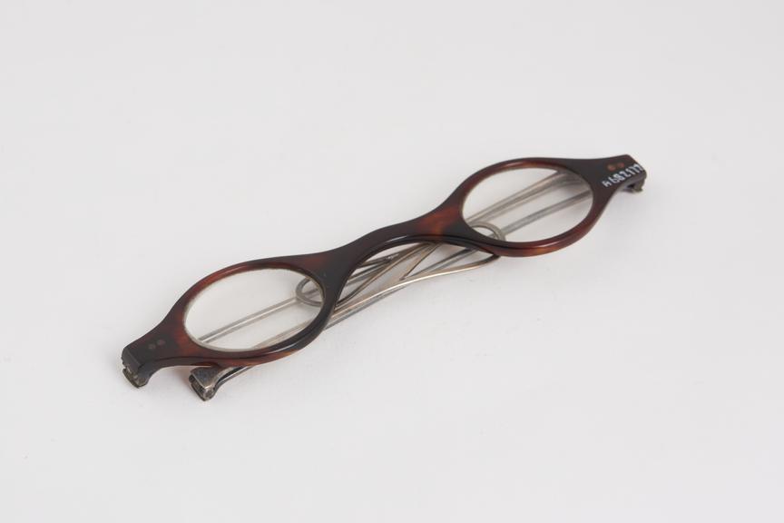 Transverse folding spectacles, silver arms