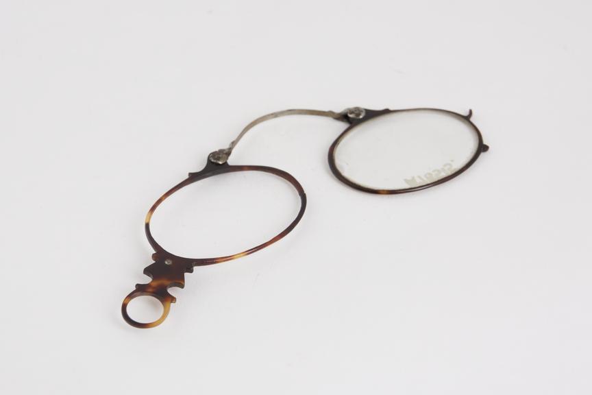 Pince nez spectacles, folding, tortoiseshell, silver arch