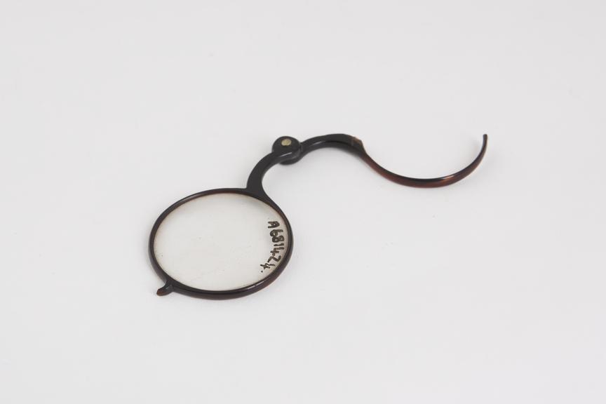 Hand spectacles, scissor, broken, tortoiseshell, English