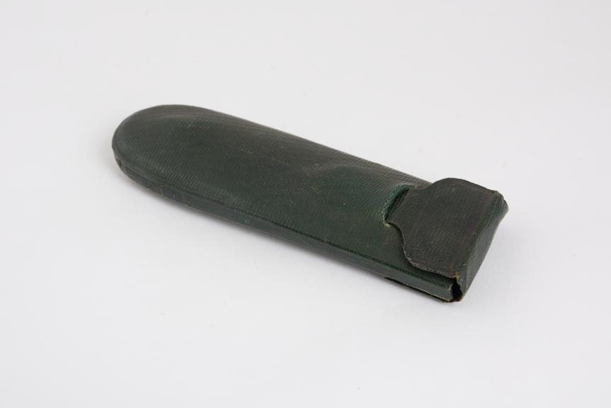 Spectacle case, tuck in, imitation green leather, box type