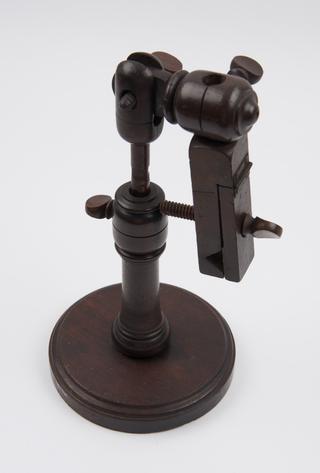 Wooden x-ray tube stnad