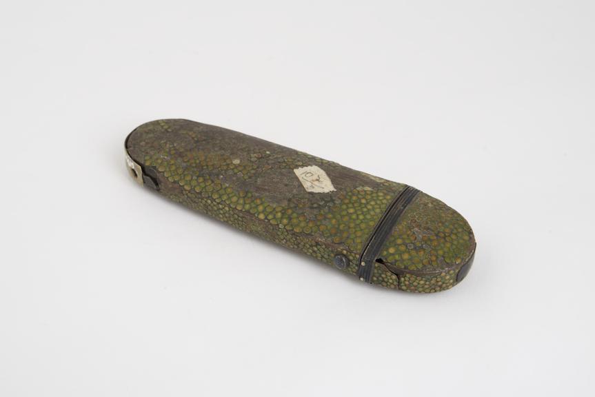 Hinged cap spectacle case, shagreen and silver, English