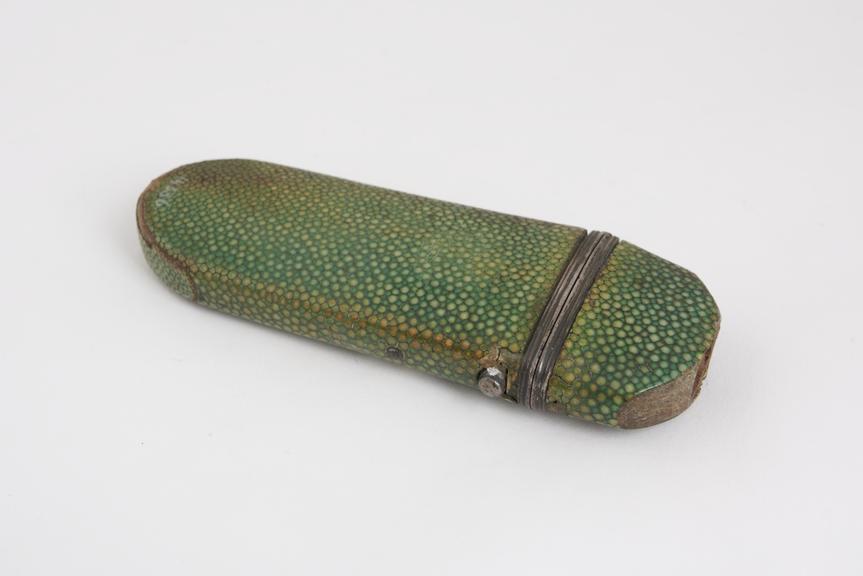 Hinged cap spectacle case, shagreen and silver(?), damaged