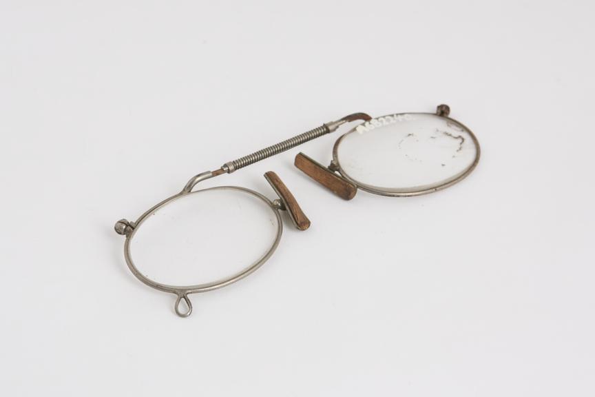 Spectacles, pince nez, chromed steel, cork lined