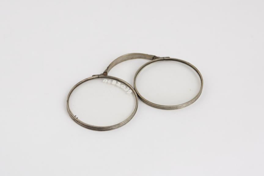 Pince nez folding spectacles, silver, English, 1851-1920