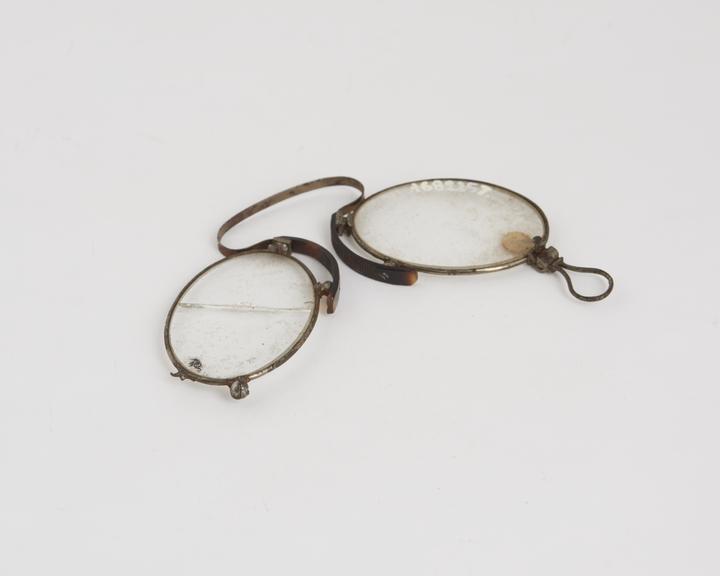 Spectacles, pince nez, folding, steel wire, English, 1830-1900