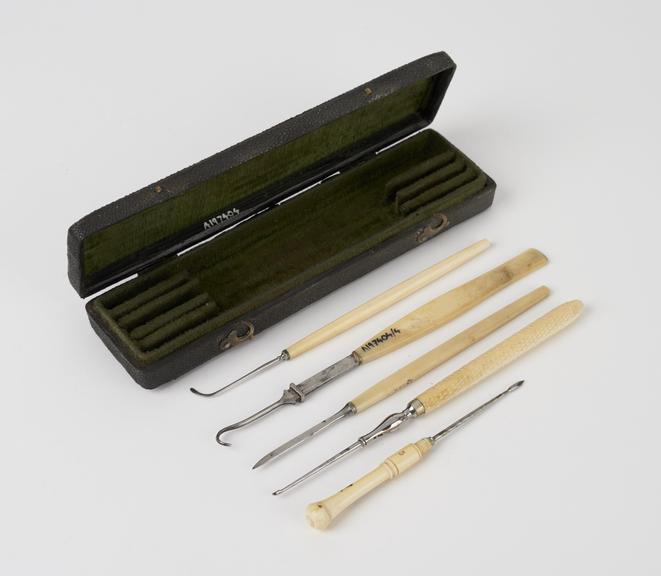 Ophthalmic instrument set, cased, possibly English