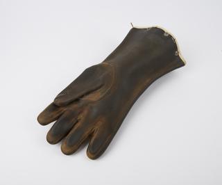Lead-rubber protective glove
