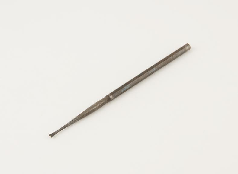 Enamel chisel, steel, no.2, made by Henry Coy for the S.S