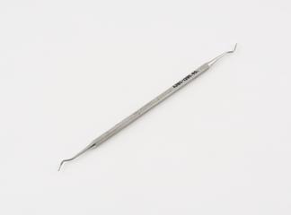 Dental excavator double ended