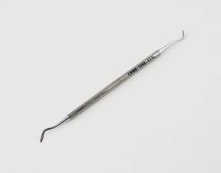 Dental plastics instrument