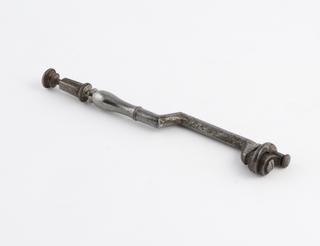 Double bend-type dental key