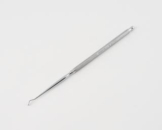 Dental plastics instrument