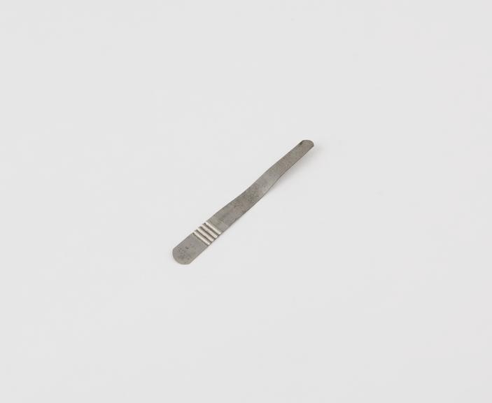 'Flexo' dividing file, steel, by the S.S. White Dental Mfg. Co