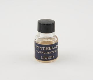 Bottle of "Synthelain" silicate cement