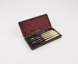 Dental descaler set