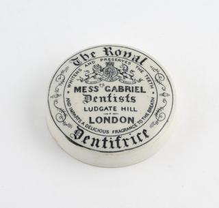 Ceramic pot lid for Royal dentifrice