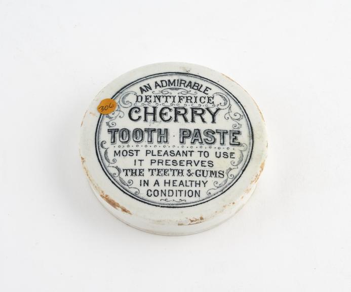 Ceramic pot lid for cherry tooth paste, England, 1860-1910